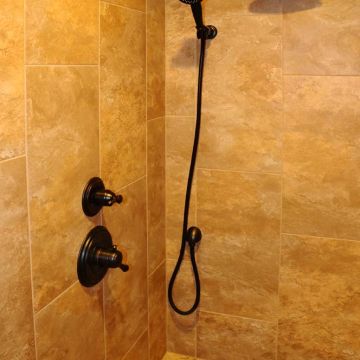 bathrooms-blackhawk-02